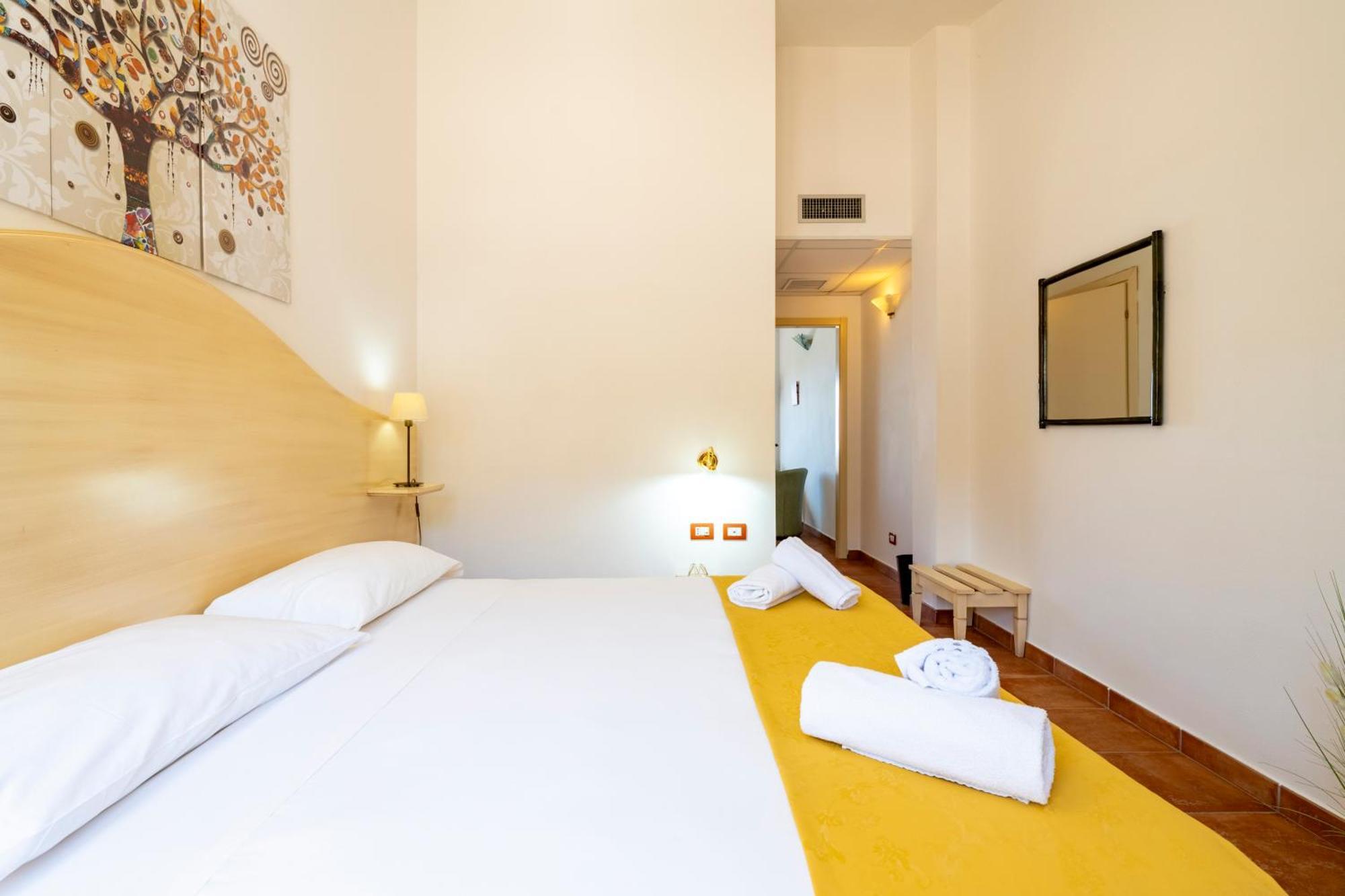 Hotel Marie Claire لاينوساي المظهر الخارجي الصورة