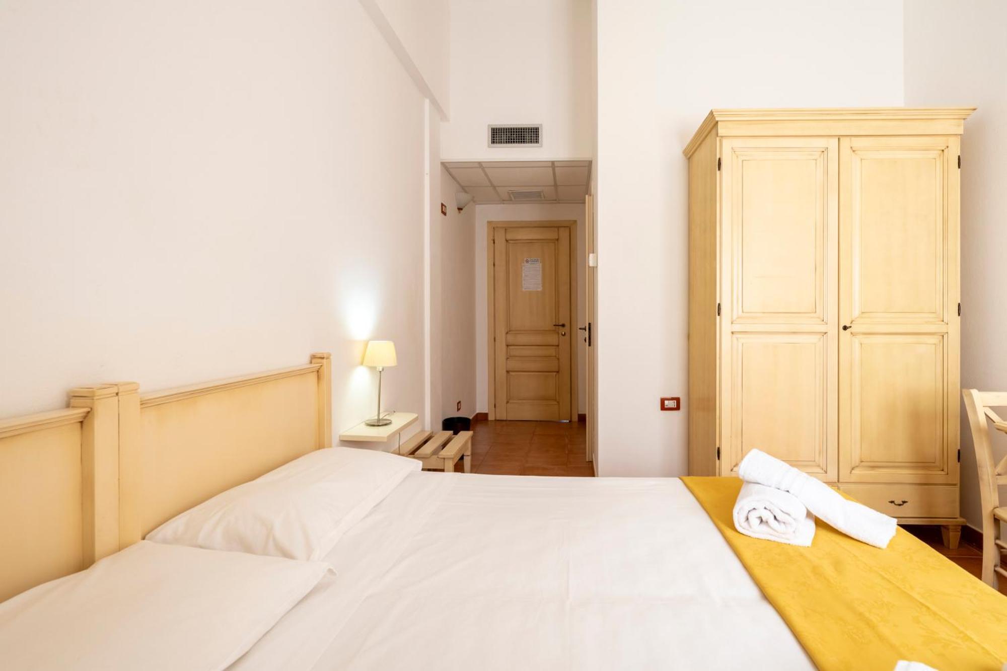 Hotel Marie Claire لاينوساي المظهر الخارجي الصورة