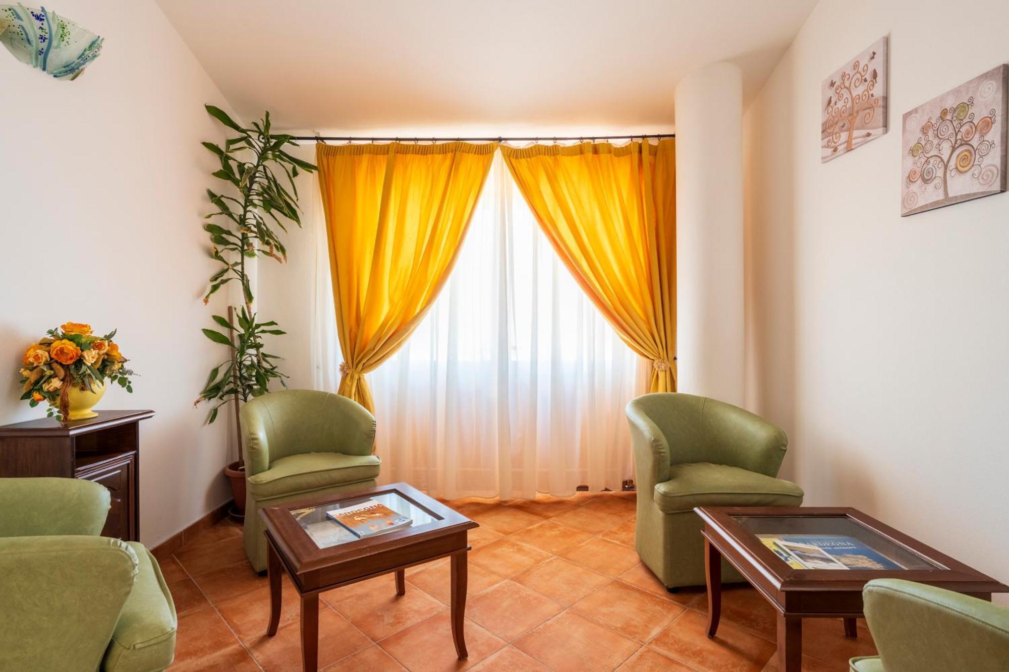 Hotel Marie Claire لاينوساي المظهر الخارجي الصورة